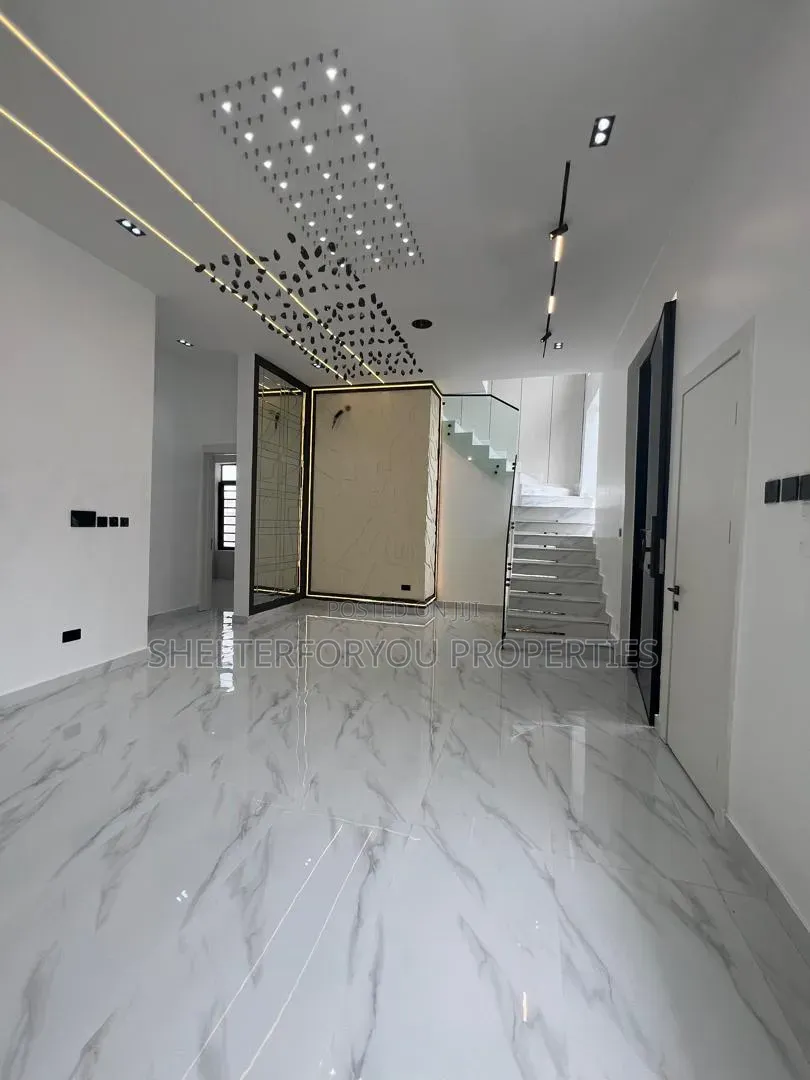 4bdrm Duplex in Off Lekki-Epe Expressway for sale in Off Lekki-Epe Expressway