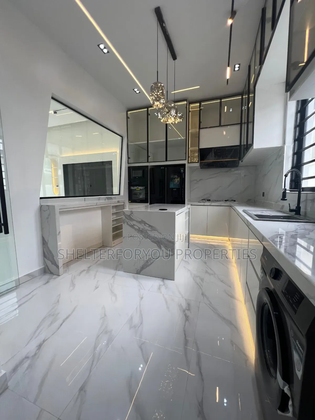 4bdrm Duplex in Off Lekki-Epe Expressway for sale in Off Lekki-Epe Expressway