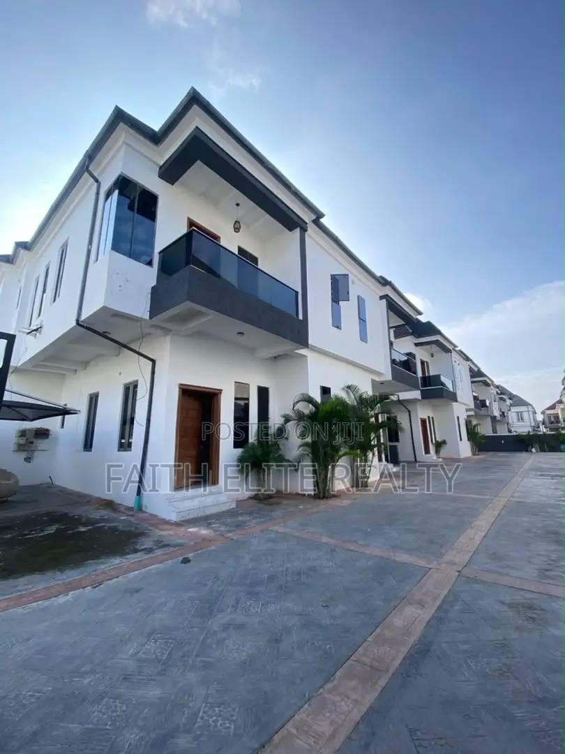 4bdrm Duplex in Royal Pine, Lekki Expressway for rent in Lekki Expressway