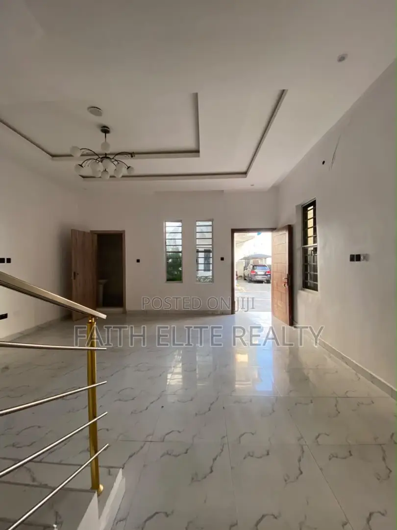 4bdrm Duplex in Royal Pine, Lekki Expressway for rent in Lekki Expressway
