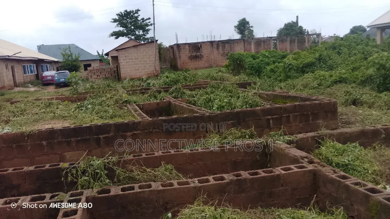A Plot of Land With a Foundation of 2 and 3 Bedrooms in Ibadan