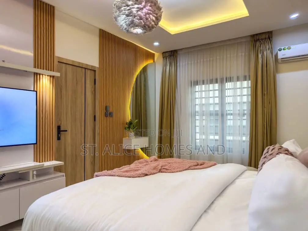 24orty7 Apartment White Luxe 3 Bedroom Apartment With Swimming Pool in Off Lekki-Epe Expressway