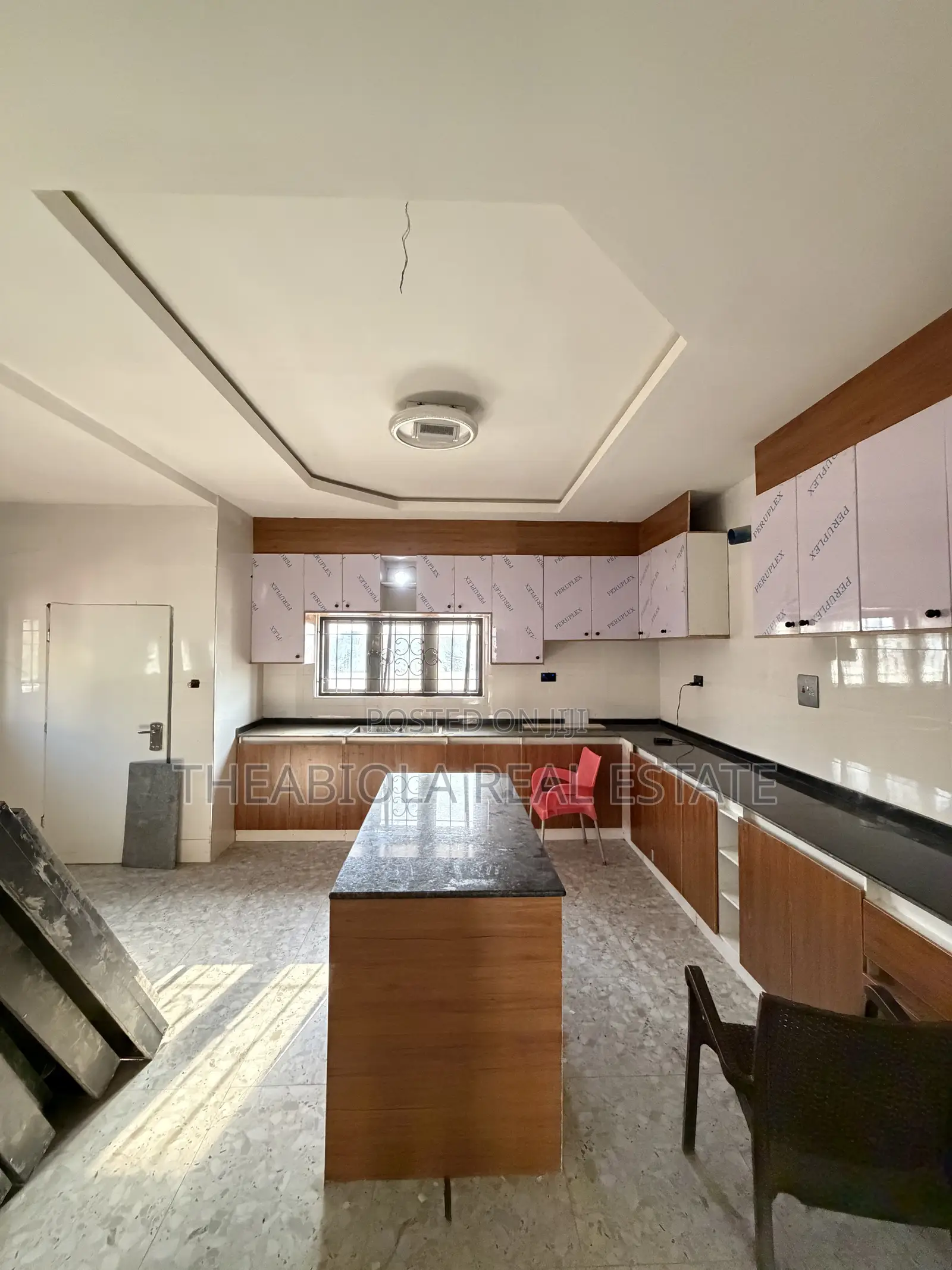 6bdrm Duplex in Guzape, Abuja for sale in Guzape District