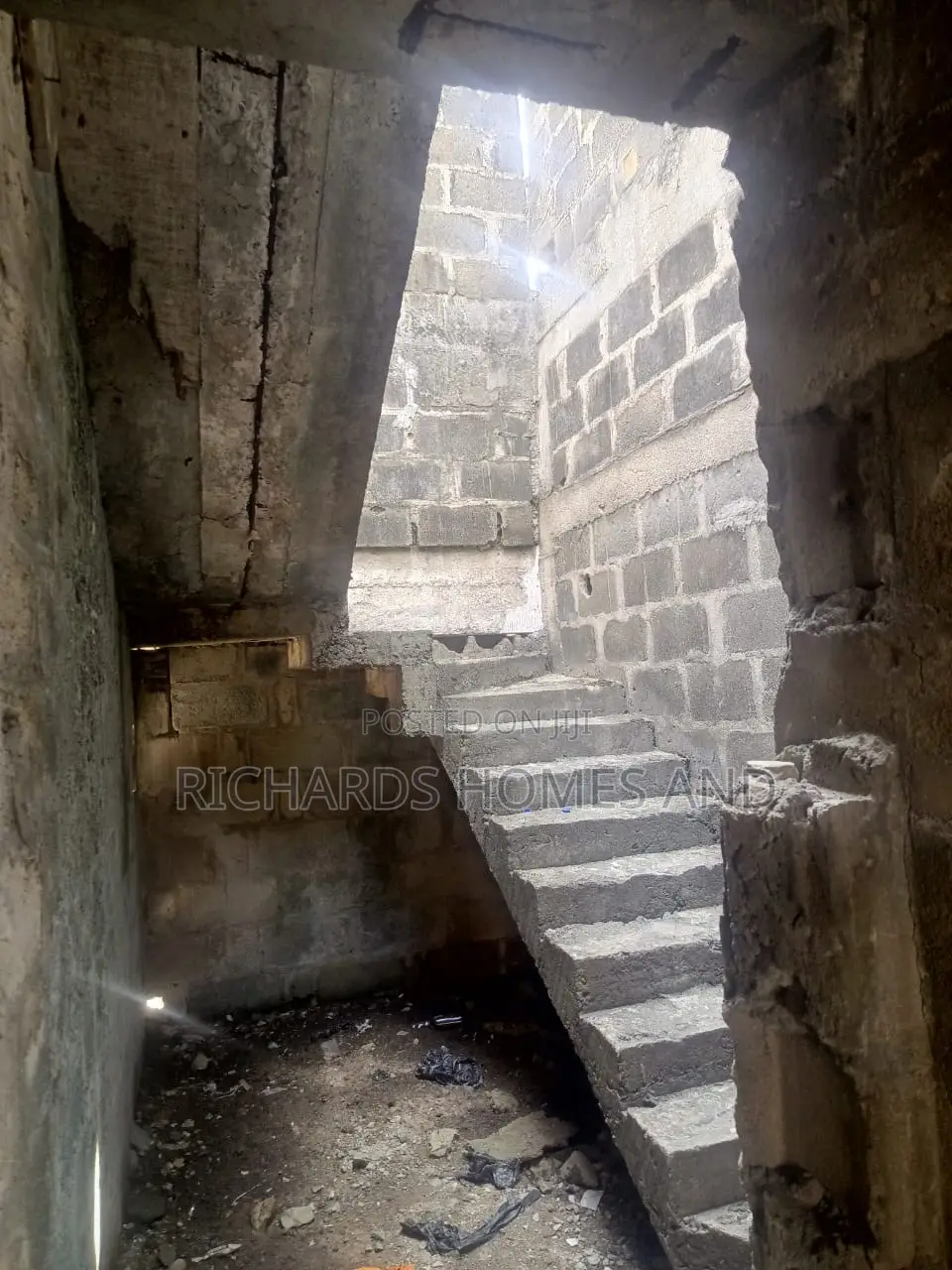 Commercial Property for Long Lease in VI in Adeola Odeku