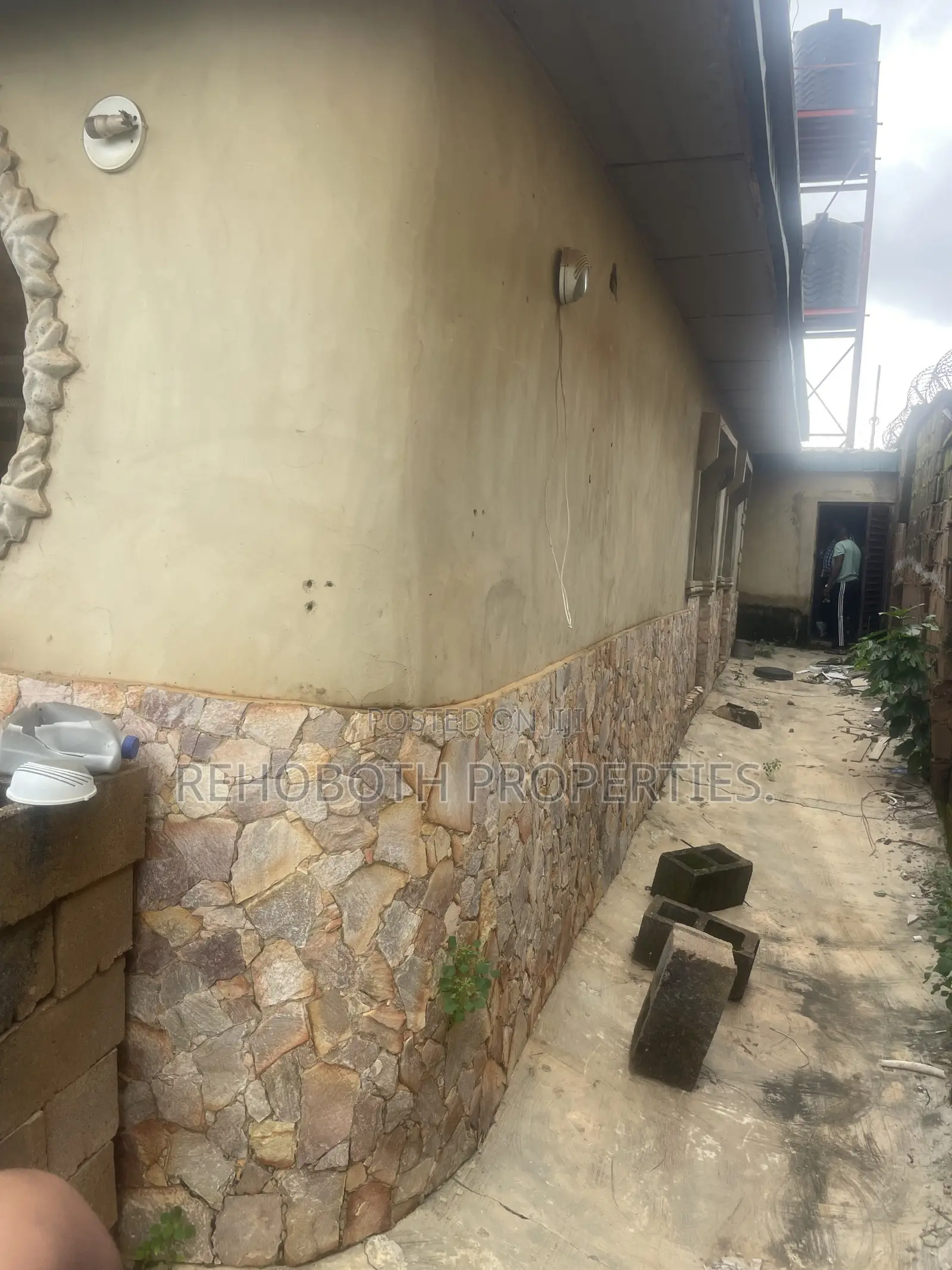 3bdrm Bungalow in Ire Akari Quaters, Akala Express for rent in Akala Express