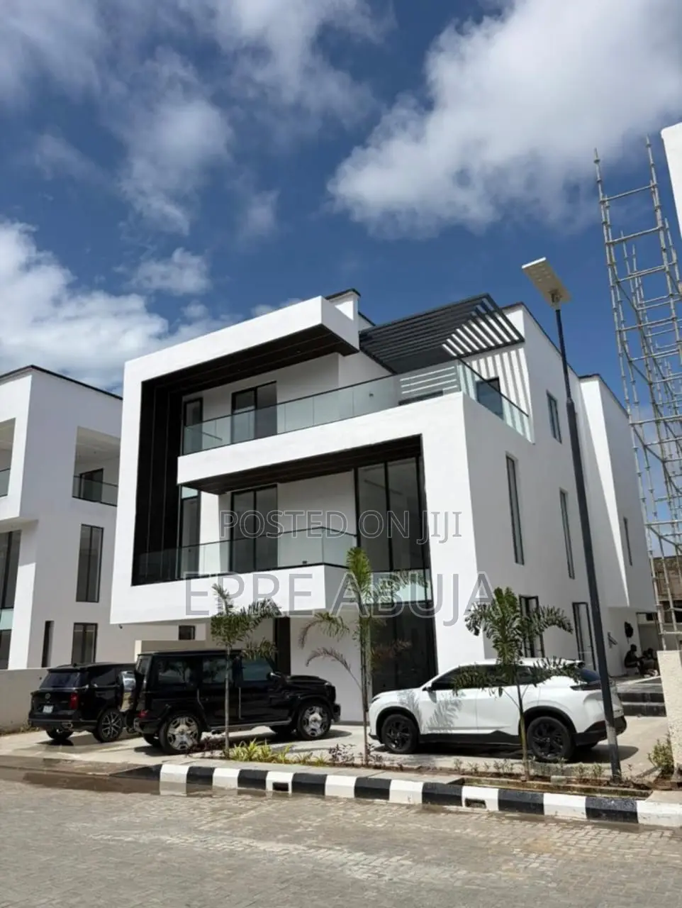 6bdrm Villa in Lekki Phase 1 for sale in Lekki Phase 1