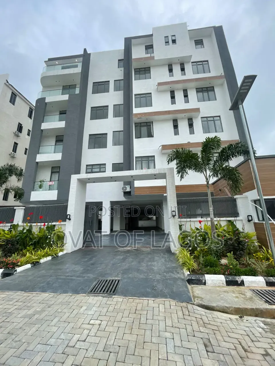 3bdrm Apartment in Ikate for sale in Ikate