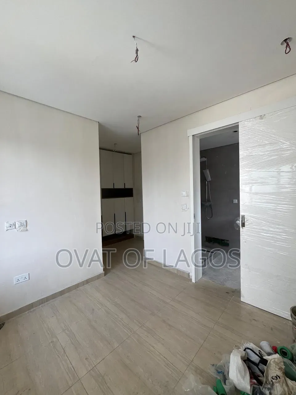 Furnished 3bdrm Apartment in Banana Island for sale in Banana Island
