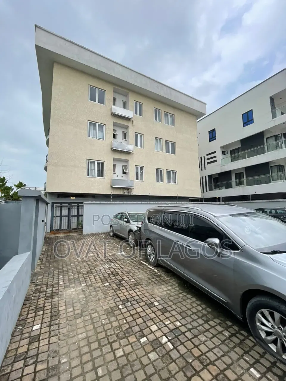 3bdrm Apartment in Ikate for sale in Ikate