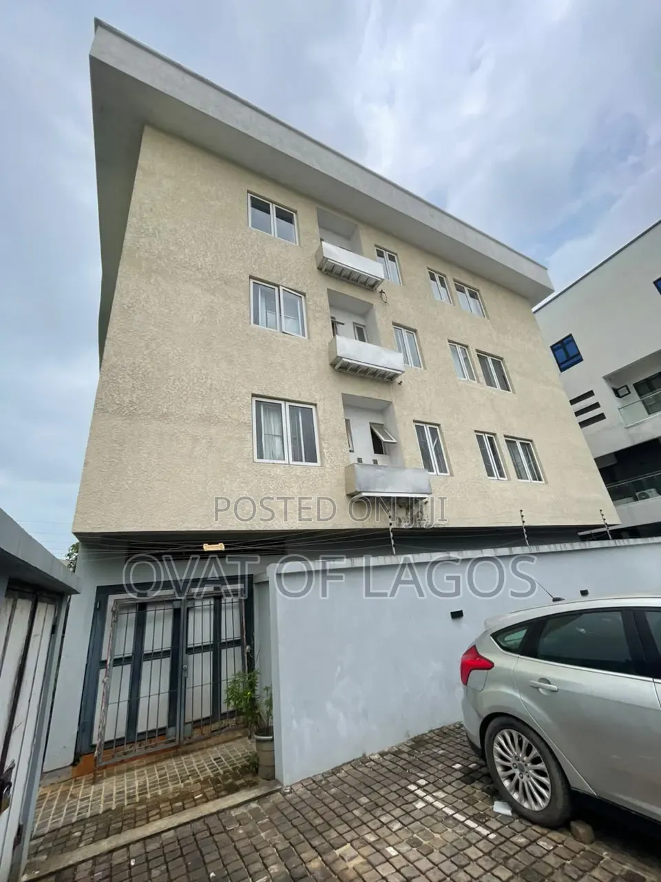 3bdrm Apartment in Ikate for sale in Ikate