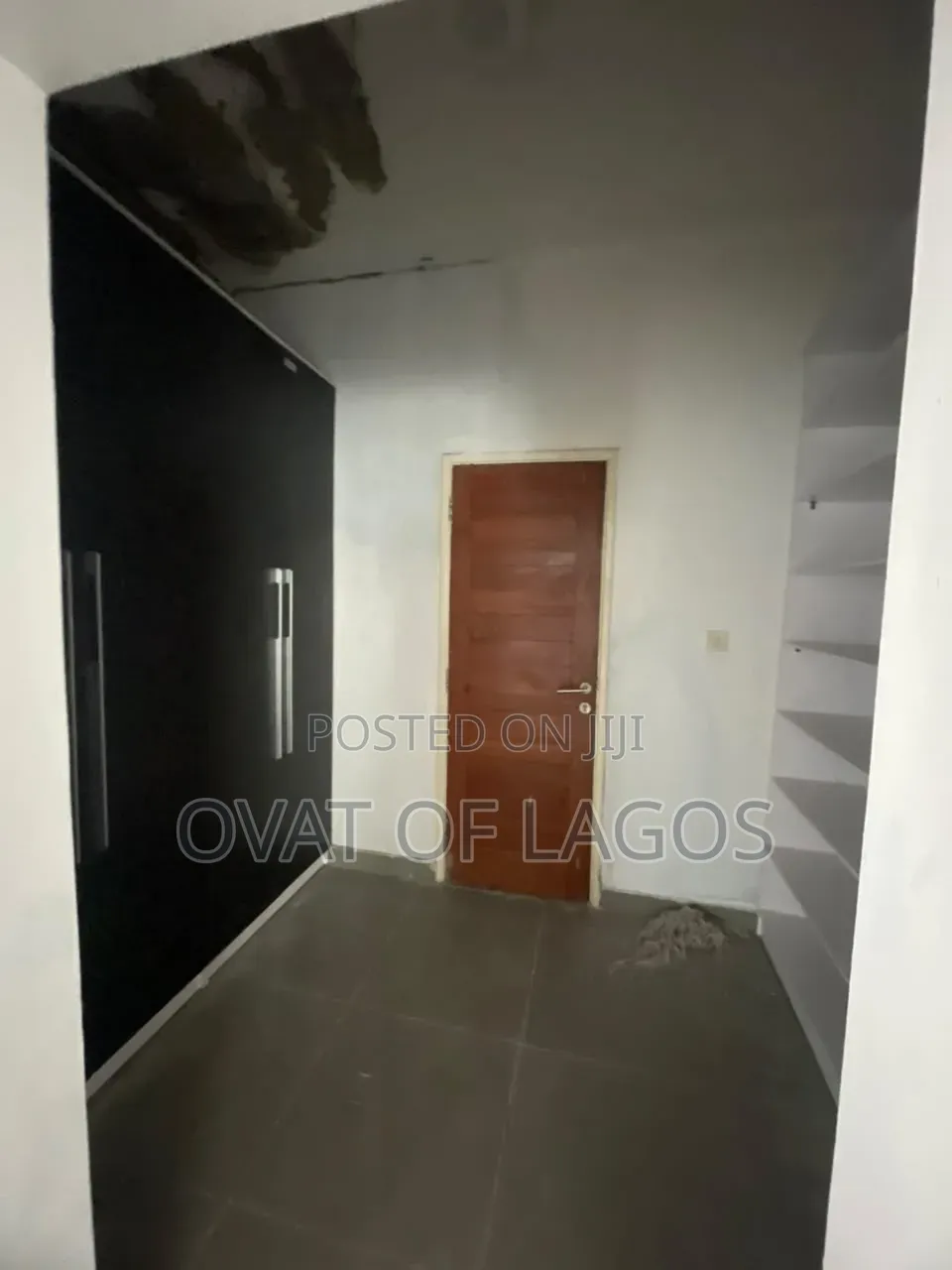 3bdrm Apartment in Ikate for sale in Ikate