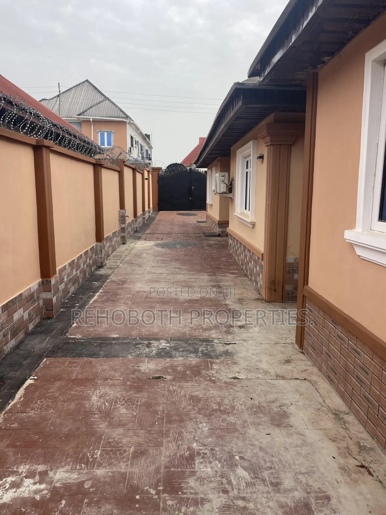 2bdrm Bungalow in Alaaka Elebu, Akala Express for rent in Akala Express