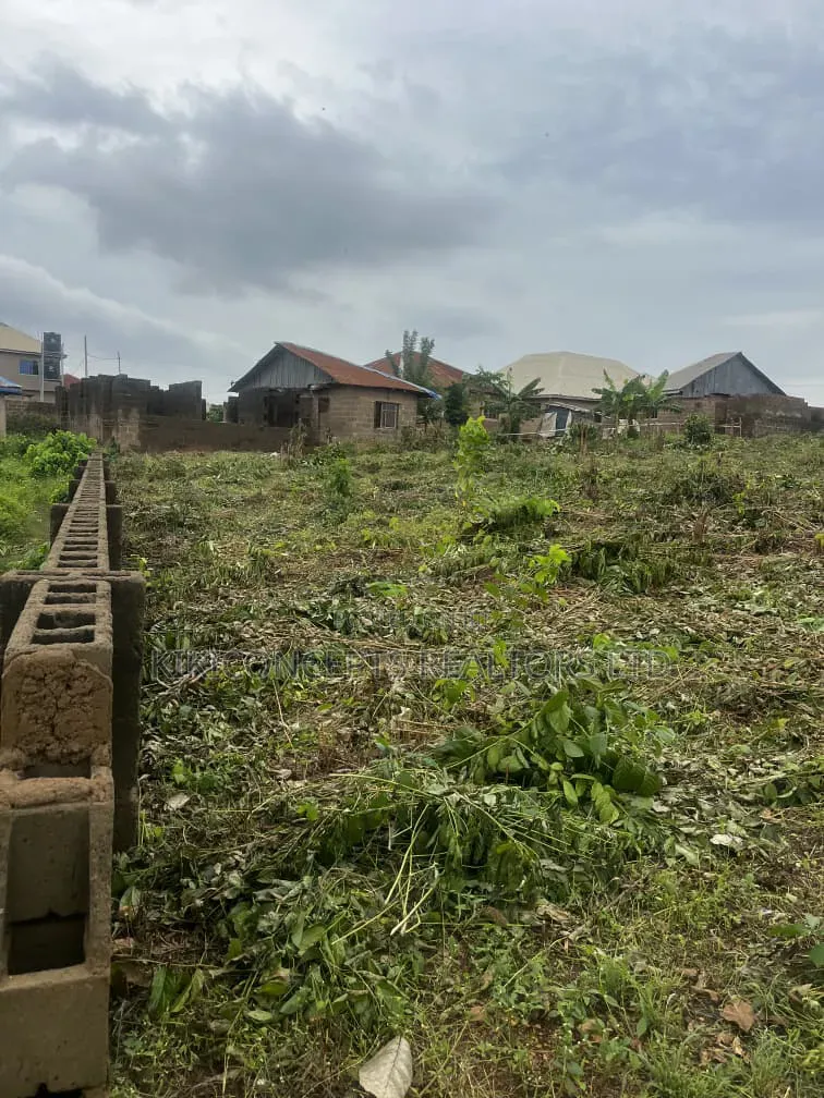 3 Plots of Land at Olorunda in Akobo