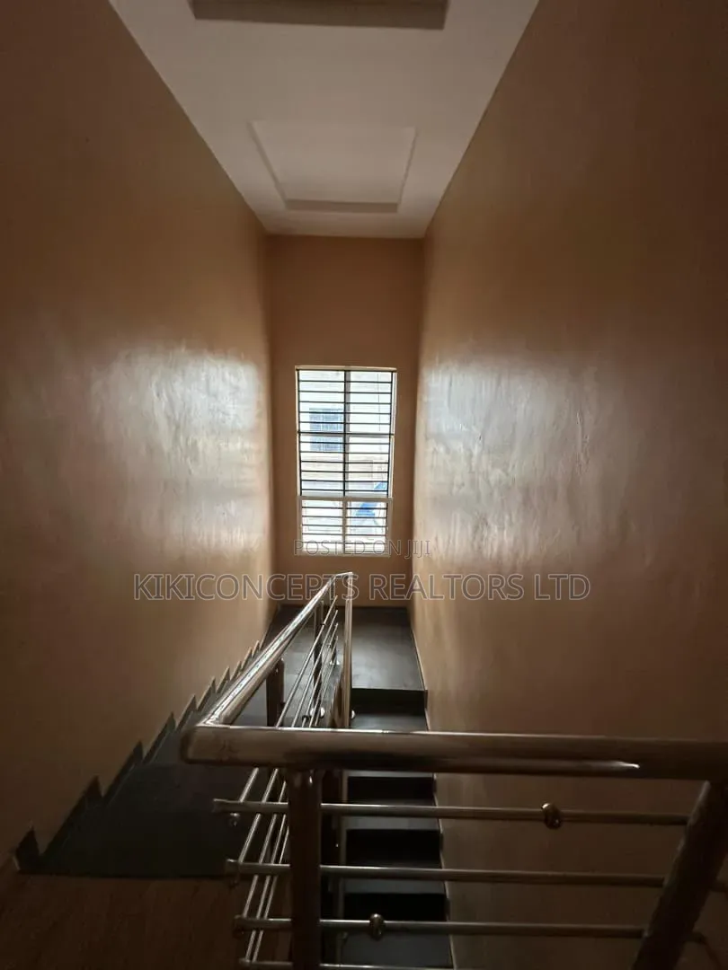 4bdrm Duplex in Carlton Gate Gra, Akobo for rent in Akobo