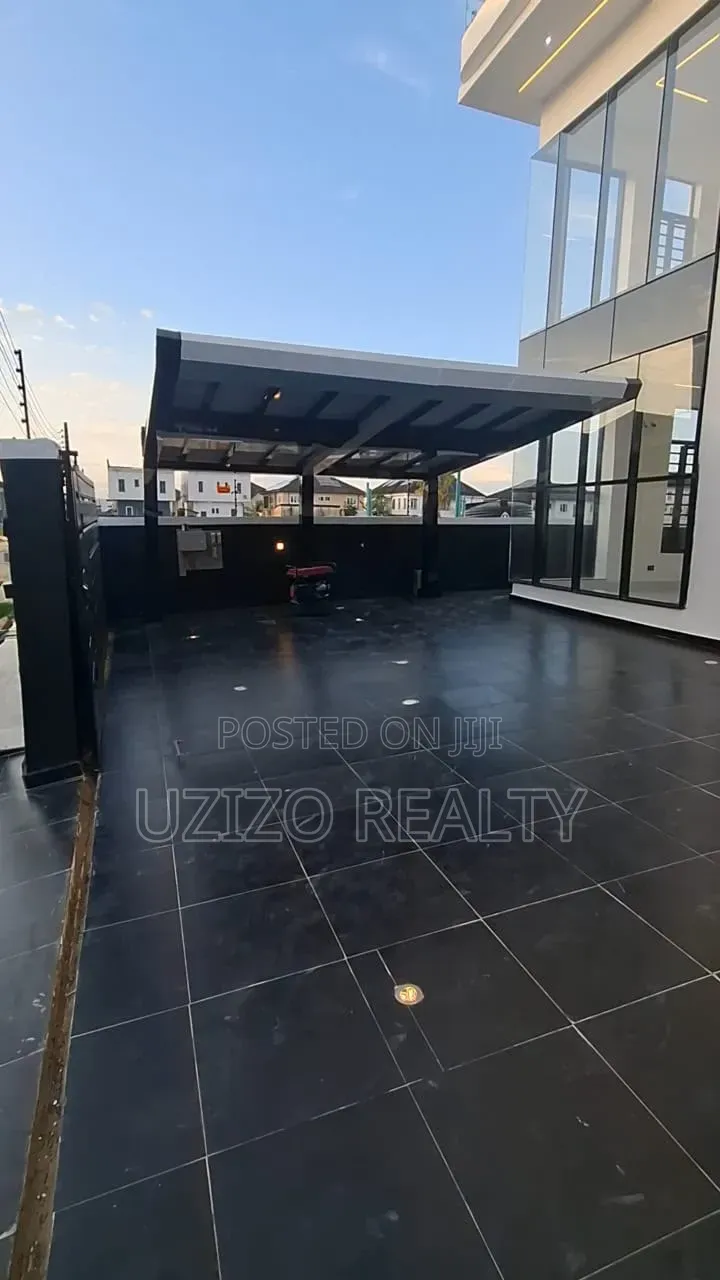 Furnished 5bdrm Duplex in Monastery Road, Sangotedo for sale in Sangotedo