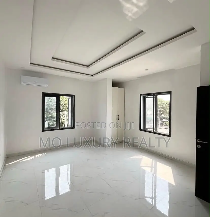 3bdrm Apartment in Old Ikoyi for rent in Old Ikoyi