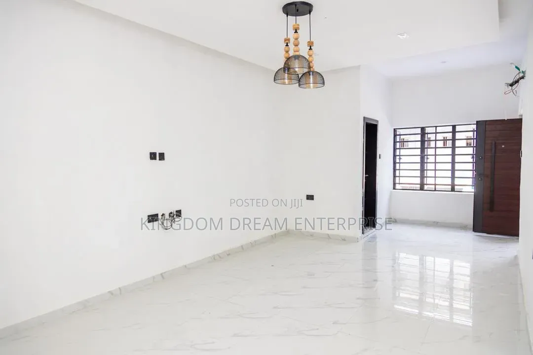 2bdrm Apartment in Abijo Gra Lagos for sale in Abijo