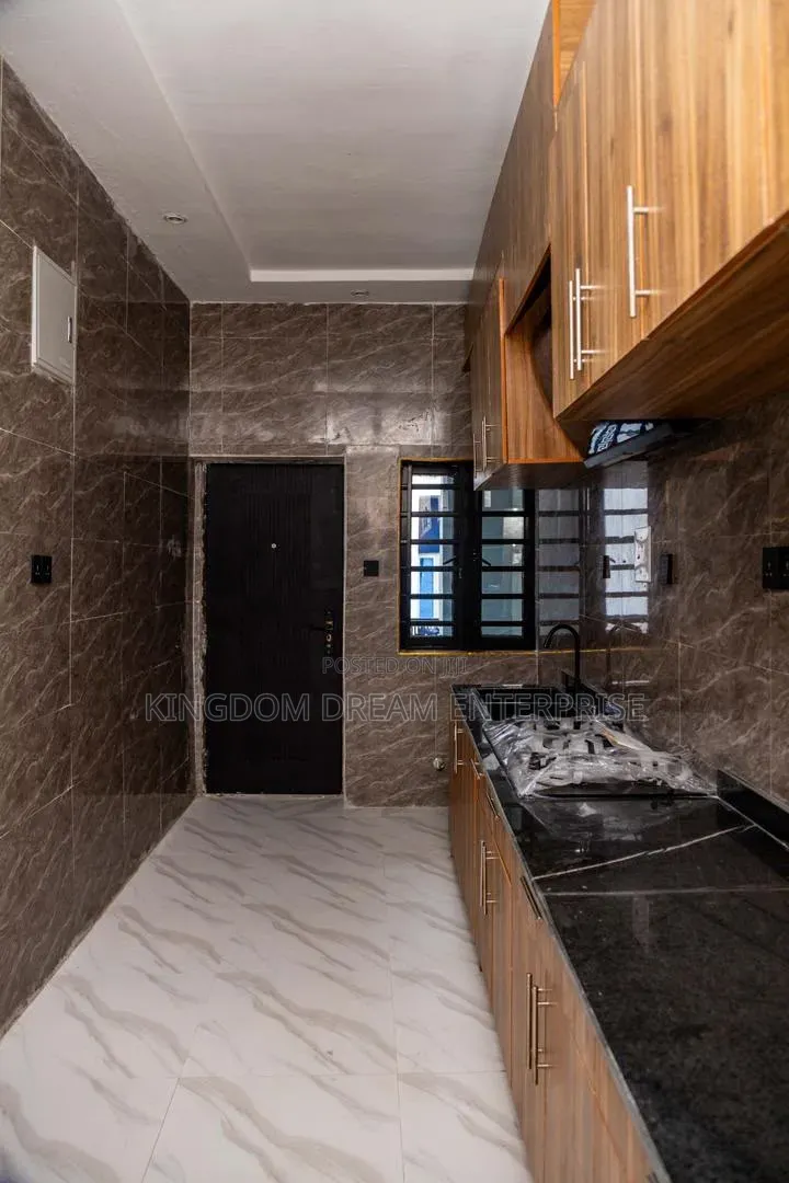 2bdrm Apartment in Abijo Gra Lagos for sale in Abijo