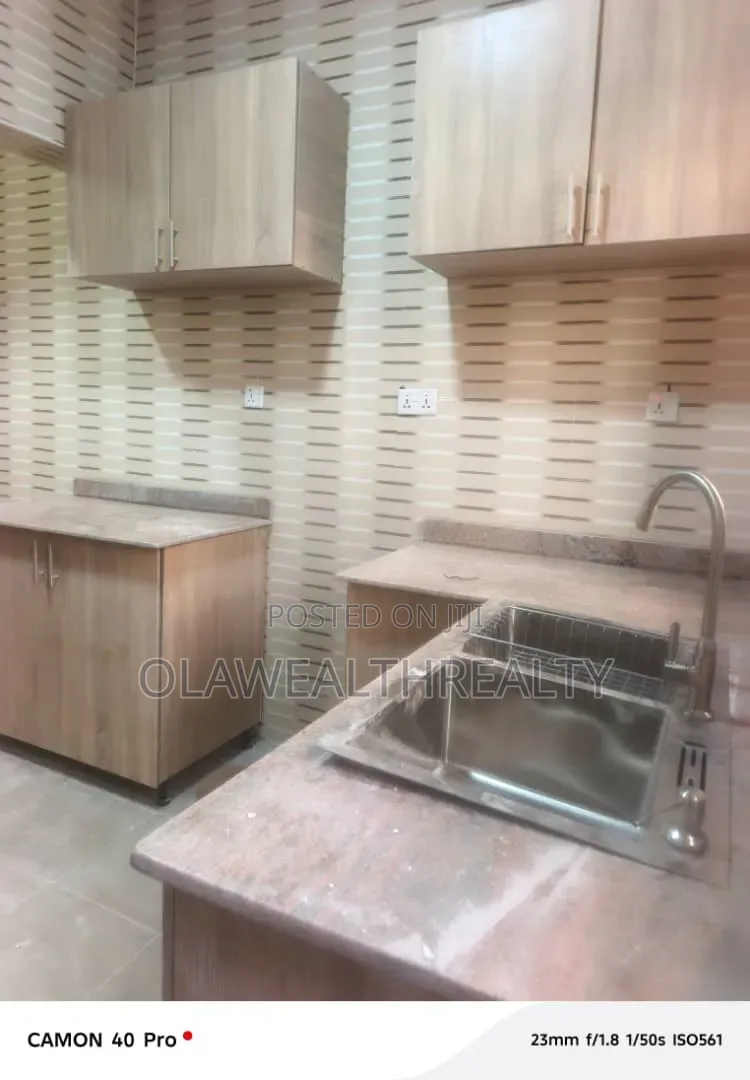 4bdrm Duplex in Okebadan Estate, Akobo for sale in Akobo