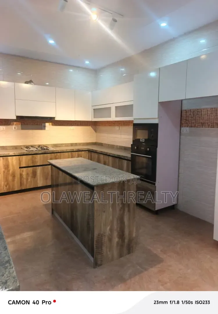 4bdrm Duplex in Ikolaba Gra, Akobo for sale in Akobo