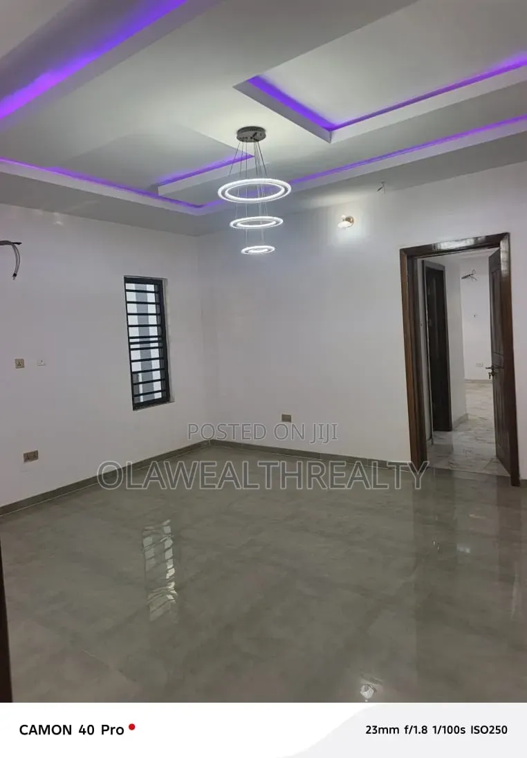 4bdrm Duplex in Ikolaba Gra, Akobo for sale in Akobo