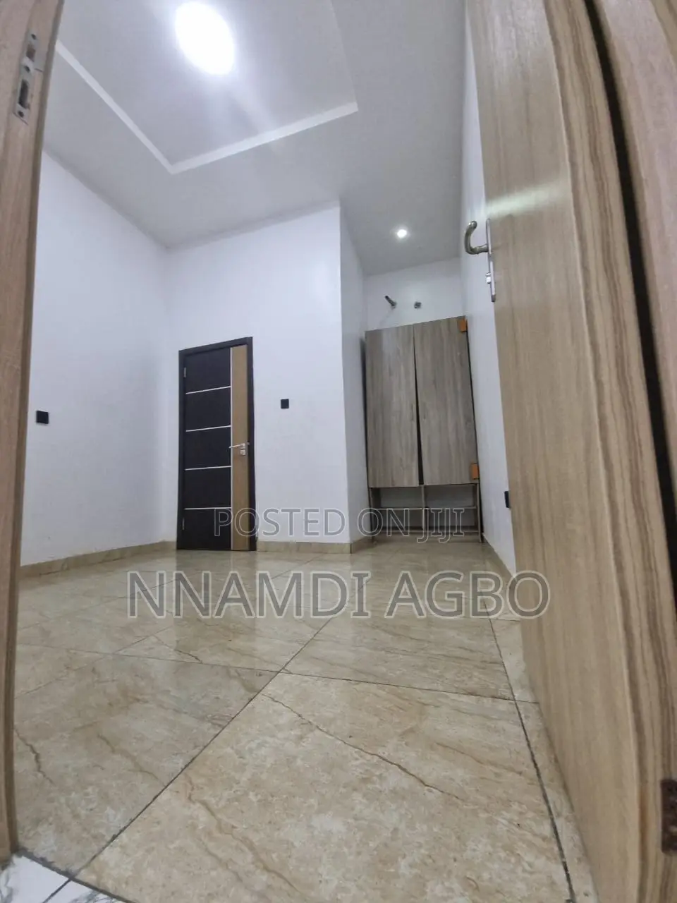 Mini Flat in Ikota for rent in Ikota