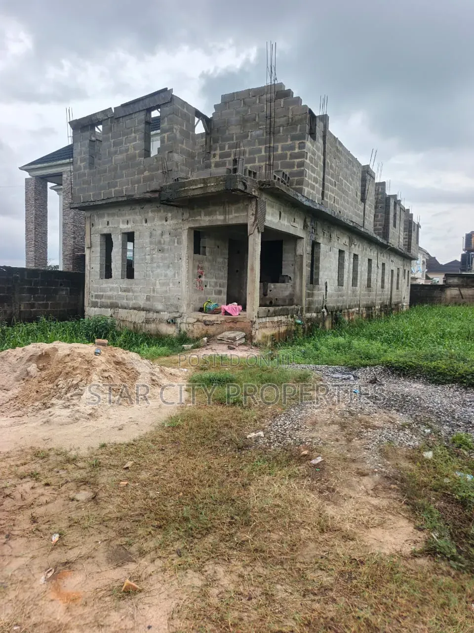 4bdrm House in Opic, Isheri North for sale in Isheri North
