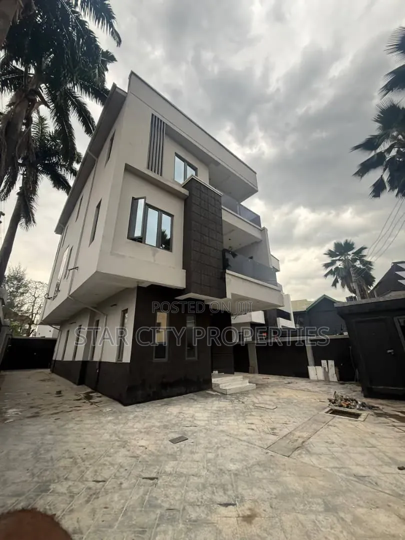 4bdrm Duplex in Omole Phase 1 for sale in Omole Phase 1