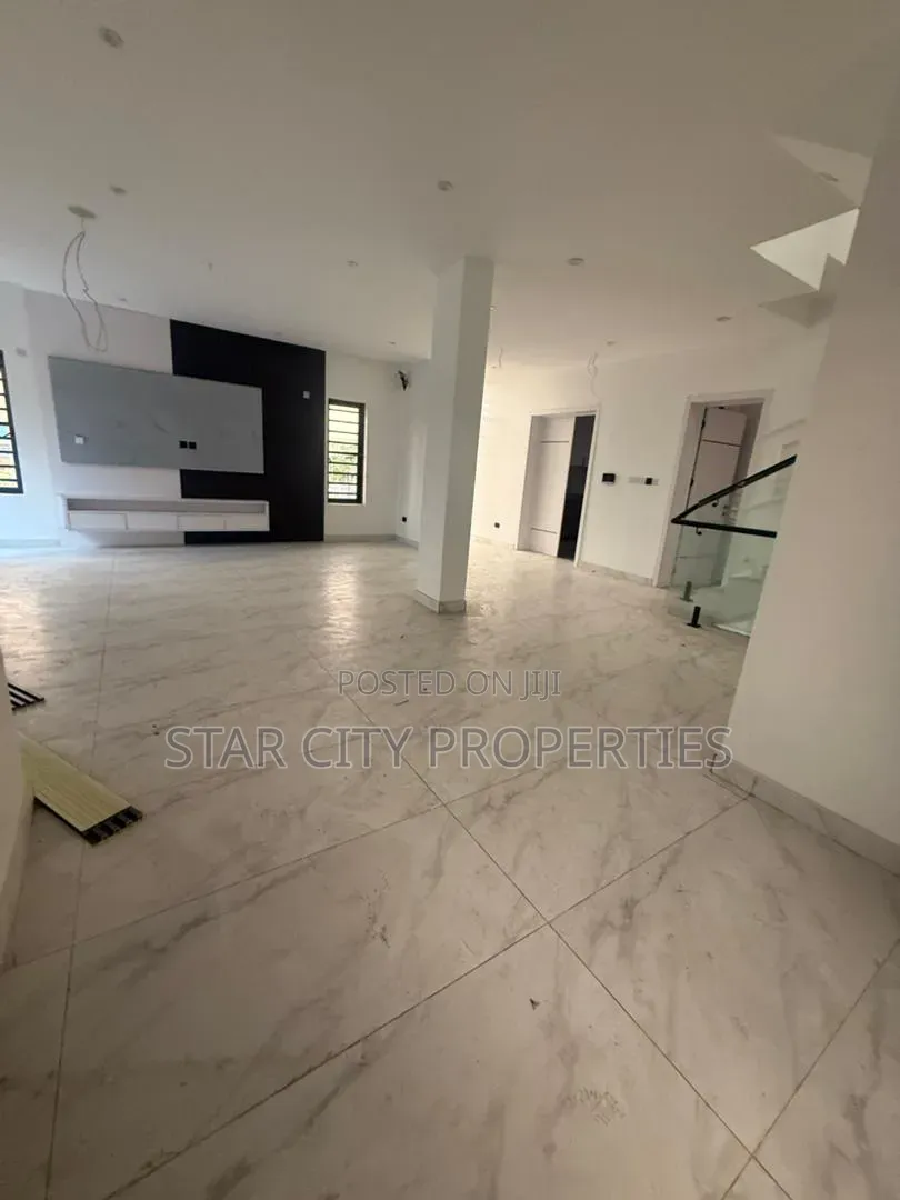4bdrm Duplex in Omole Phase 1 for sale in Omole Phase 1