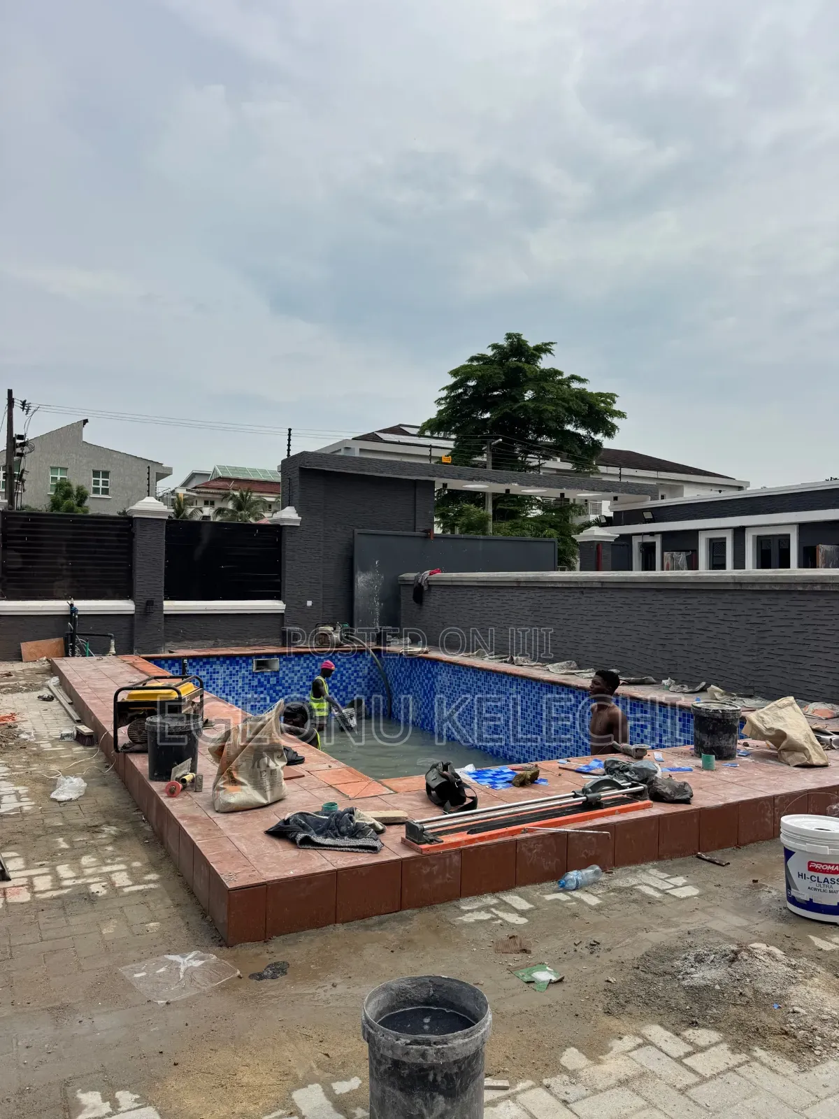 4bdrm Townhouse/Terrace in Ahmadu Bello Way for sale in Ahmadu Bello Way