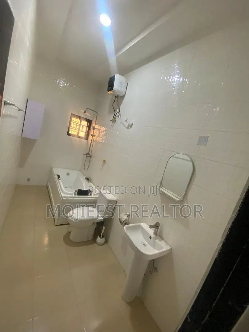 3bdrm Duplex in Millennium Shelter, Lugbe District for sale in Lugbe District