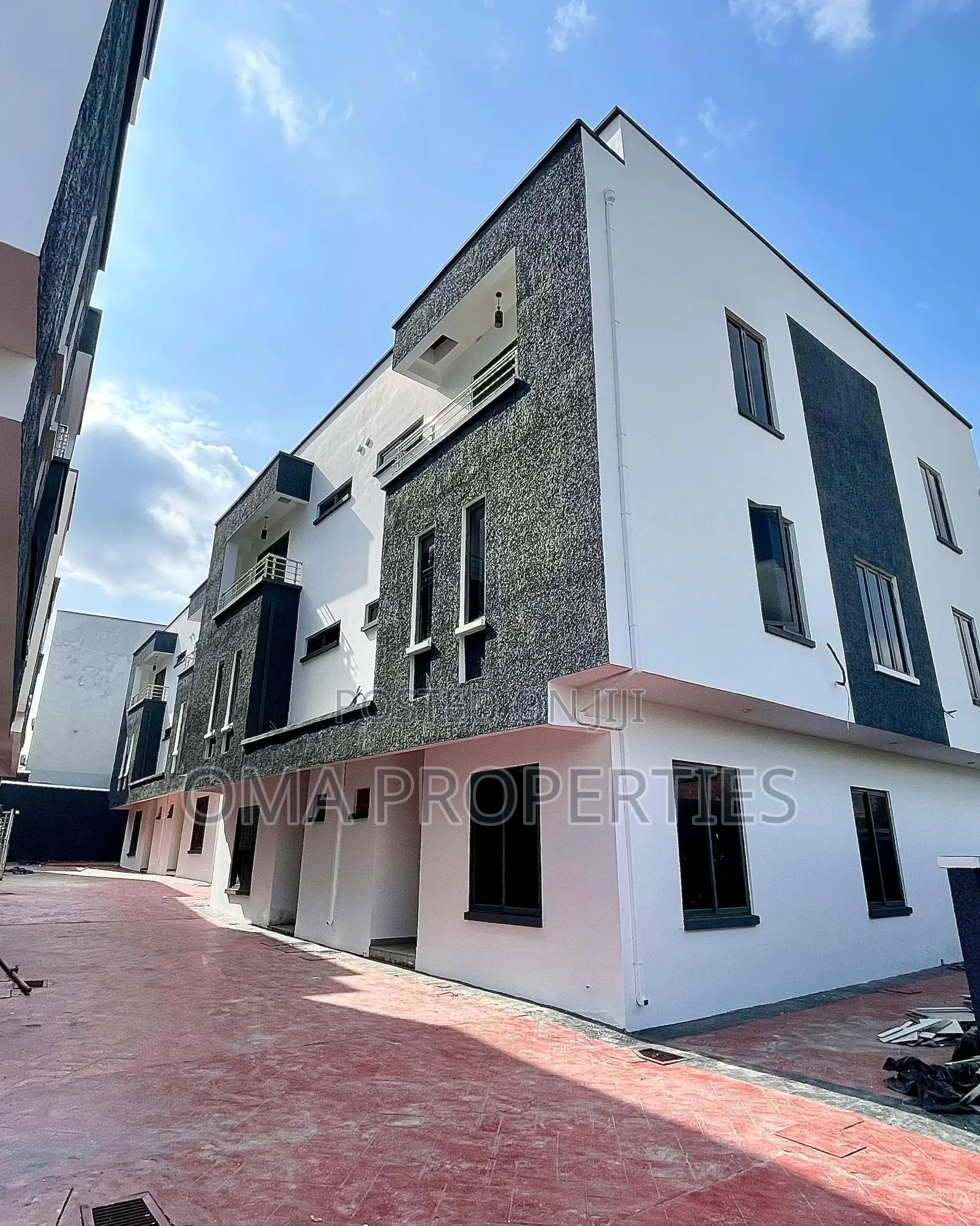 Furnished 4bdrm House in Ikeja GRA for sale in Ikeja GRA