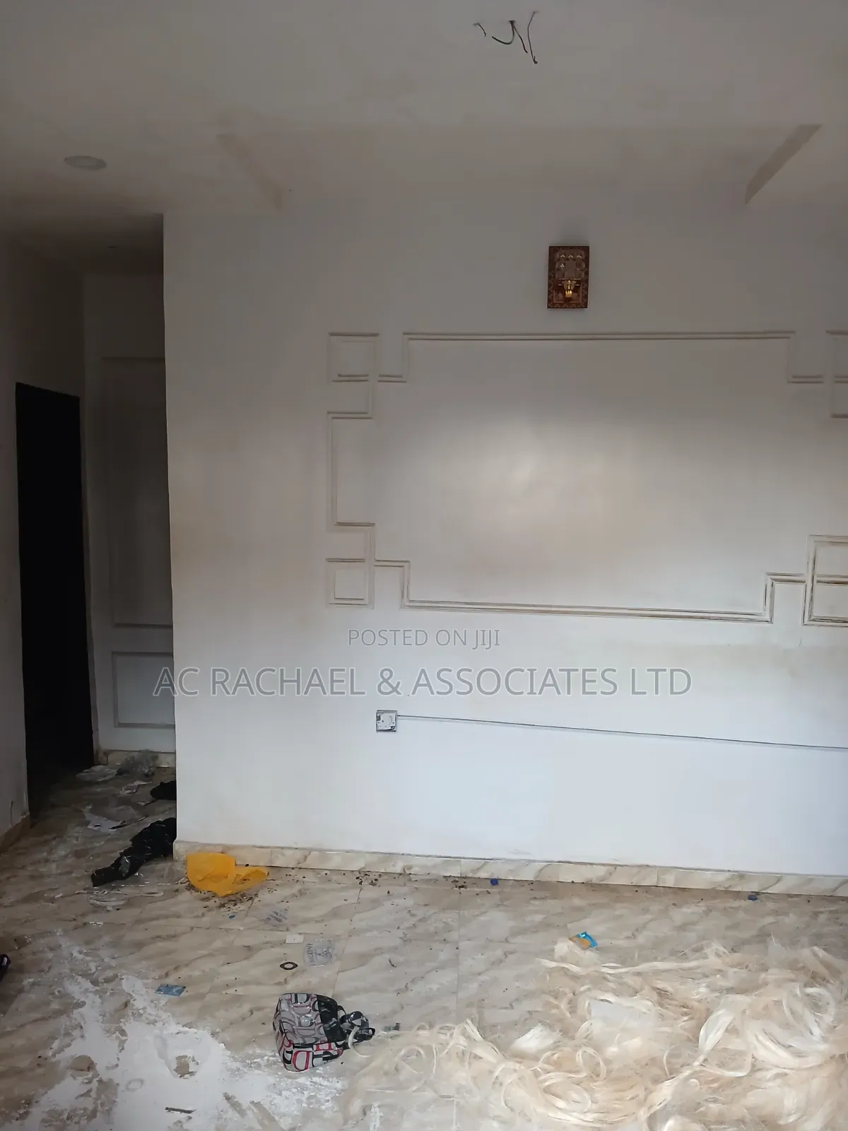 7bdrm House for Storage and Office Space in Ago Palace