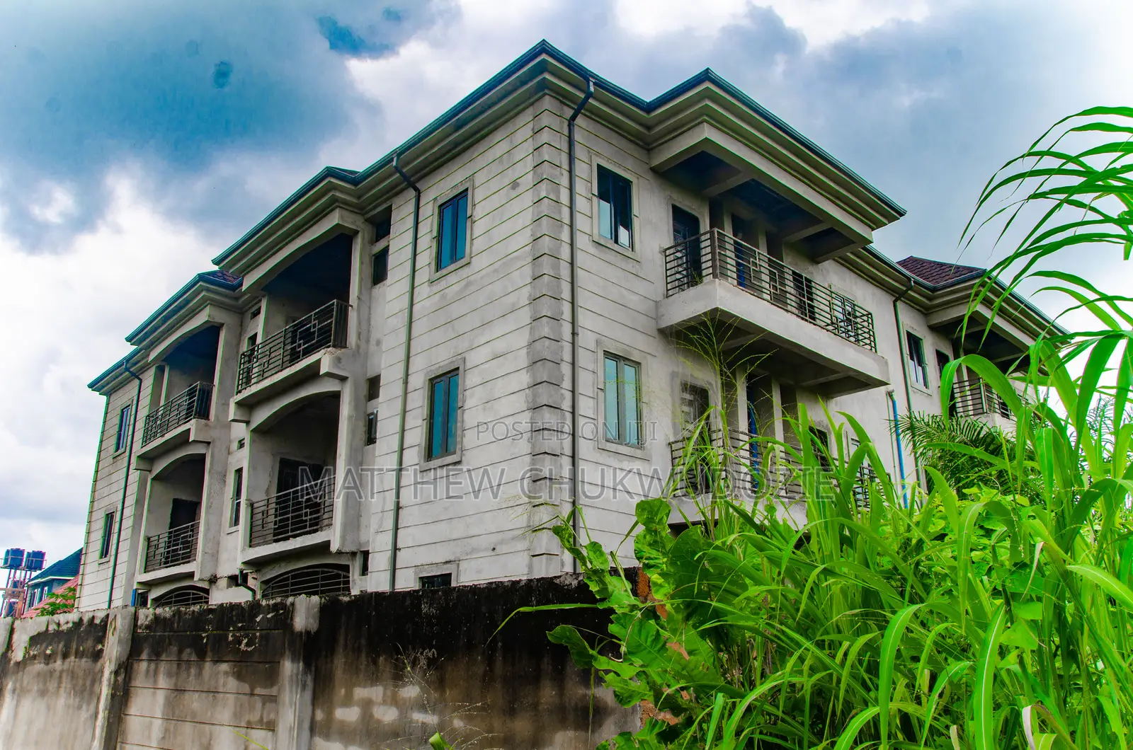 20bdrm House in Awka for sale in Awka