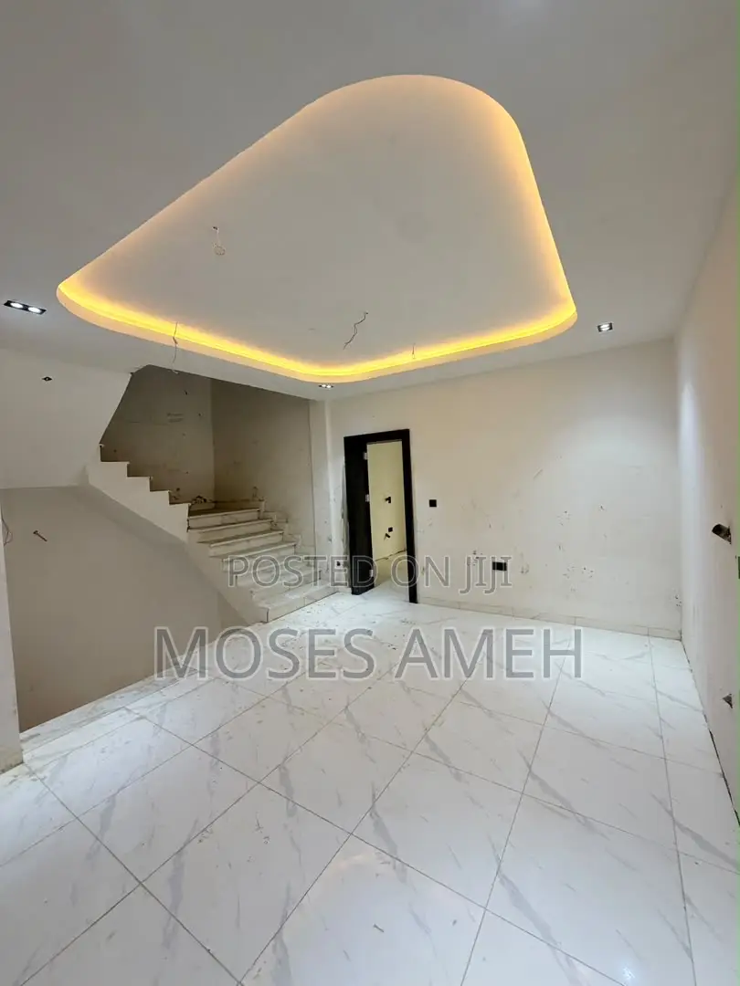 4bdrm Townhouse/Terrace in Wuye for sale in Wuye