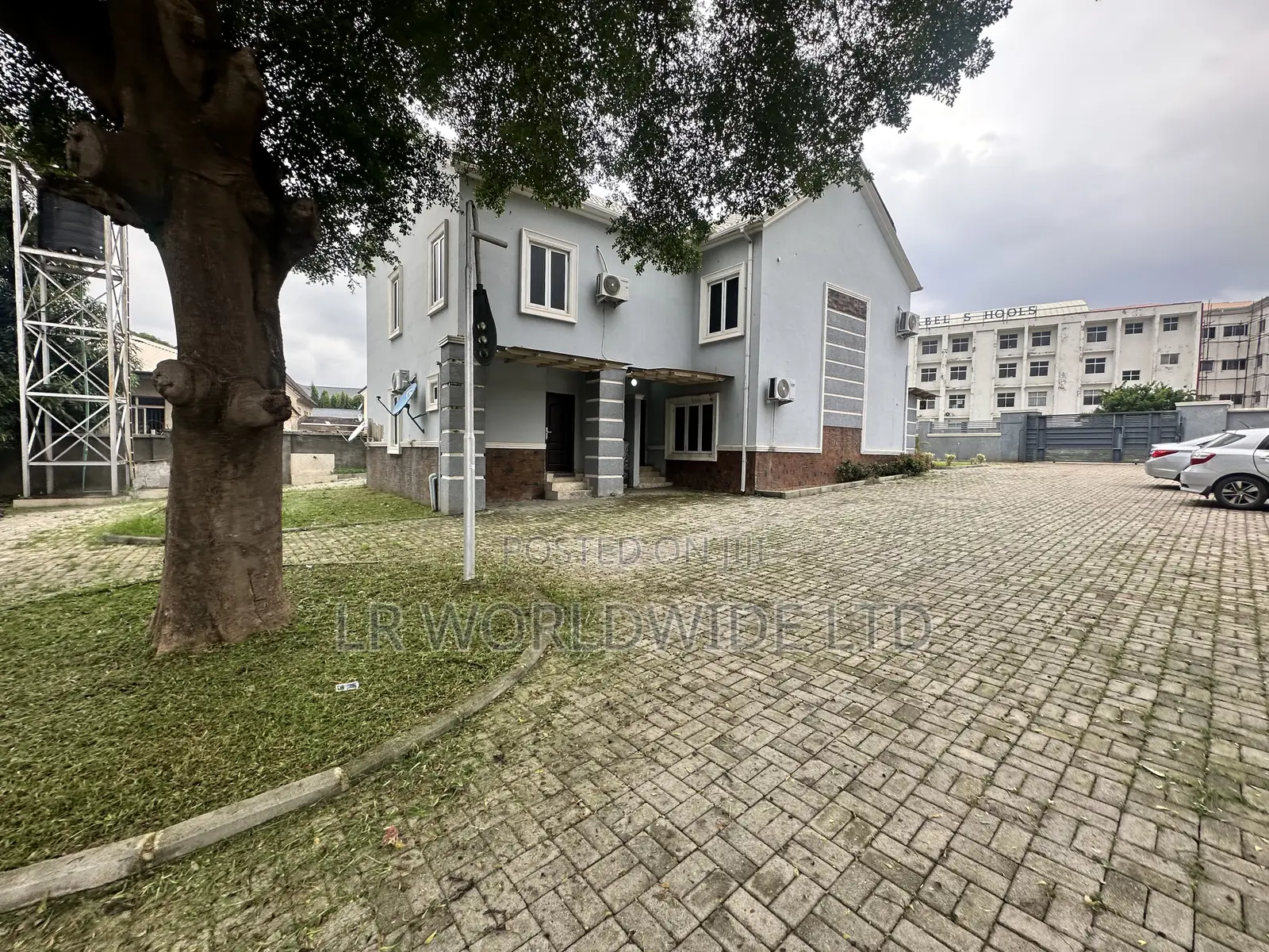 1600sqm Residential Land in Wuye by Family Worship in Wuye
