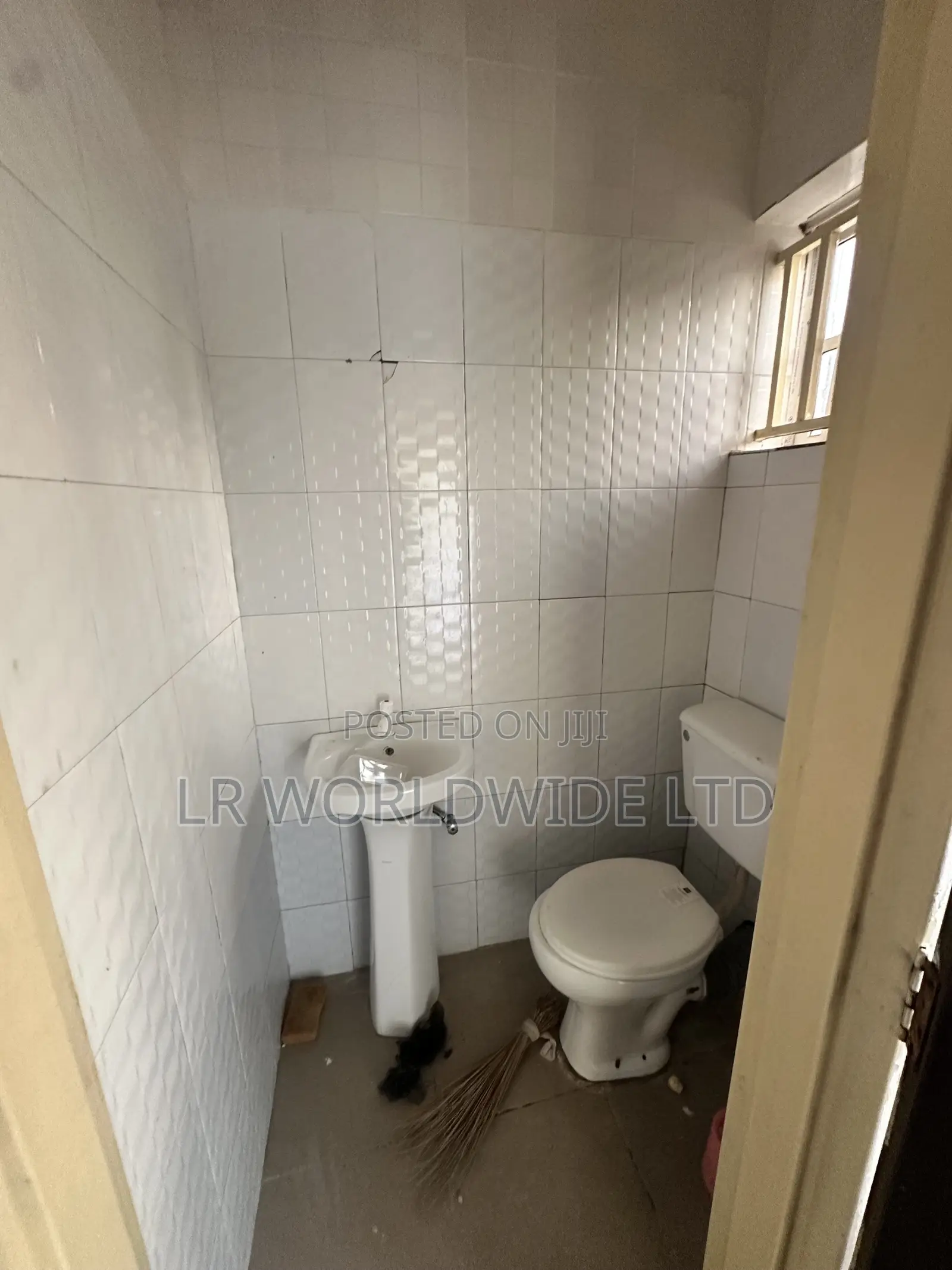 2bdrm Bungalow in Lugbe District for sale in Lugbe District