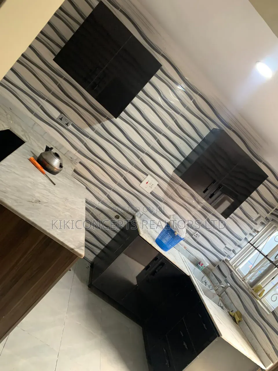 2bdrm Bungalow in Elewuro, Akobo for rent in Akobo