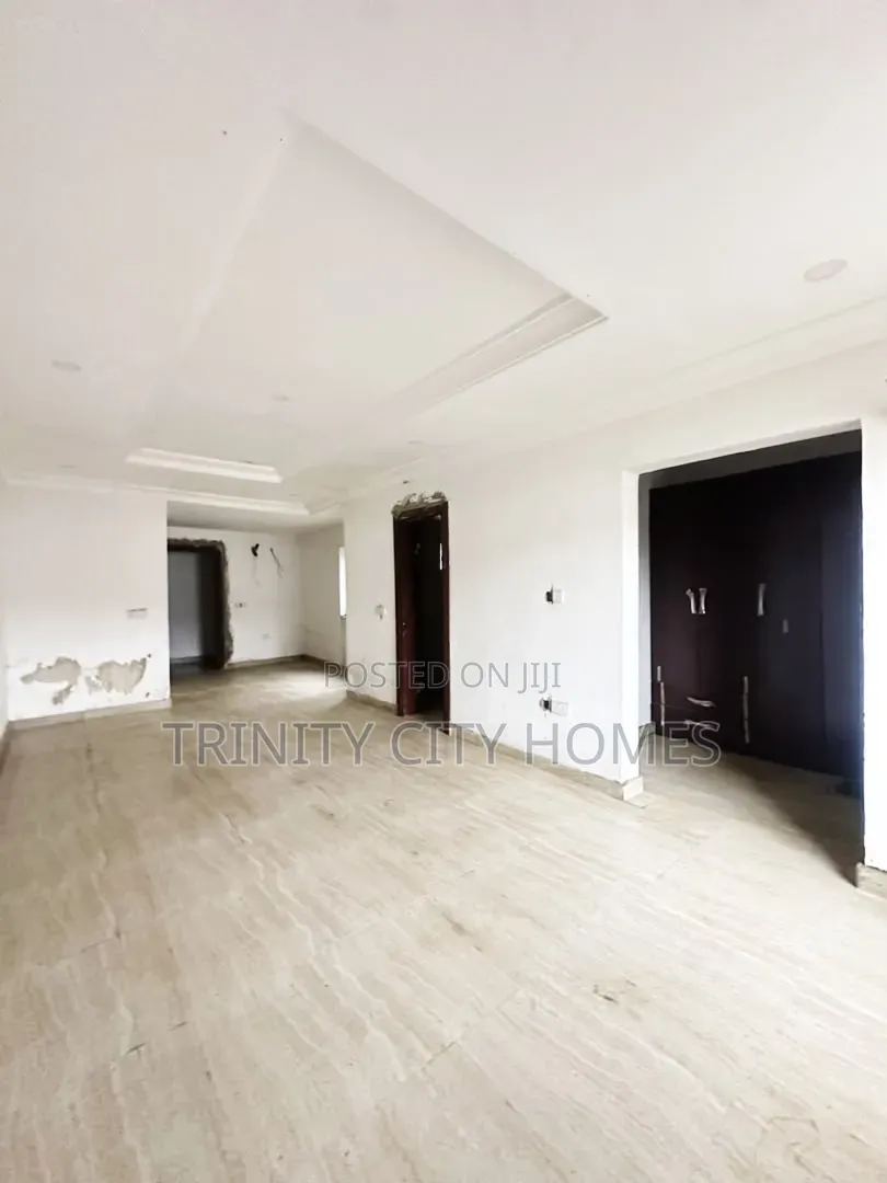 4bdrm Duplex in Lagos Island / Lagos Island for sale in Lagos Island / Lagos Island