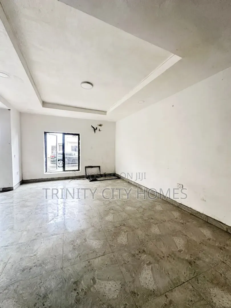 4bdrm Duplex in Lagos Island / Lagos Island for sale in Lagos Island / Lagos Island