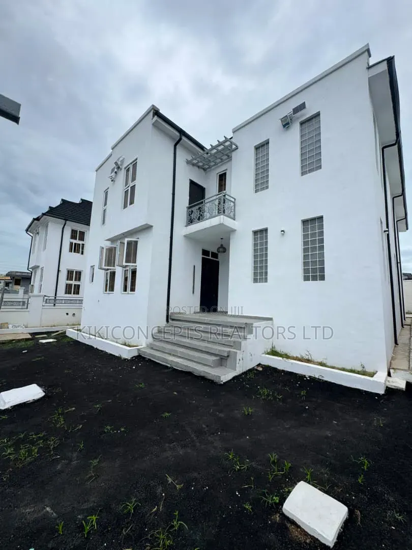 4bdrm Duplex in Ikolaba Gra, Agodi for rent in Agodi