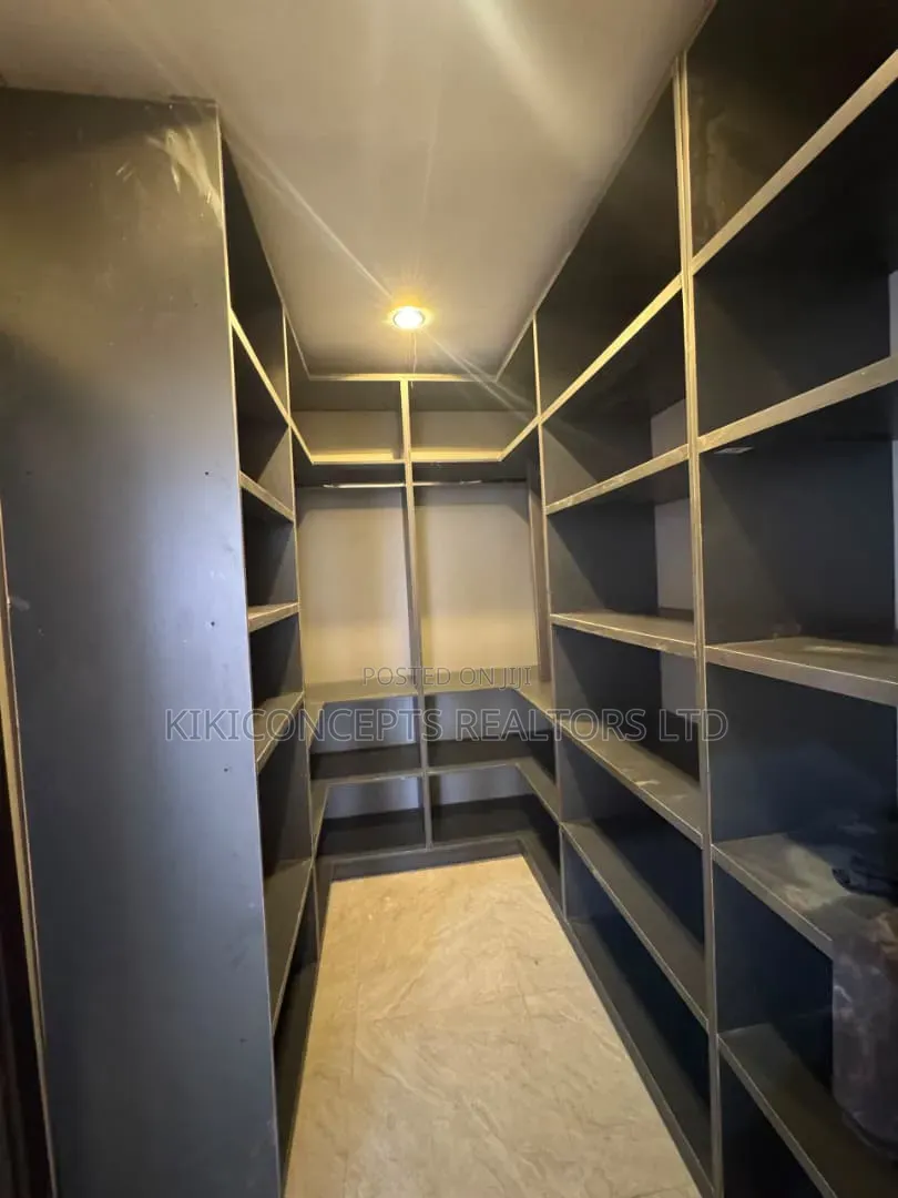 4bdrm Duplex in Ikolaba Gra, Agodi for rent in Agodi