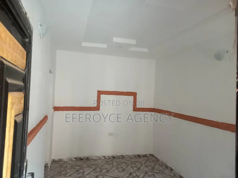 1bdrm Room & Parlour in Agbor Road Bypass, Benin City for rent in Benin City