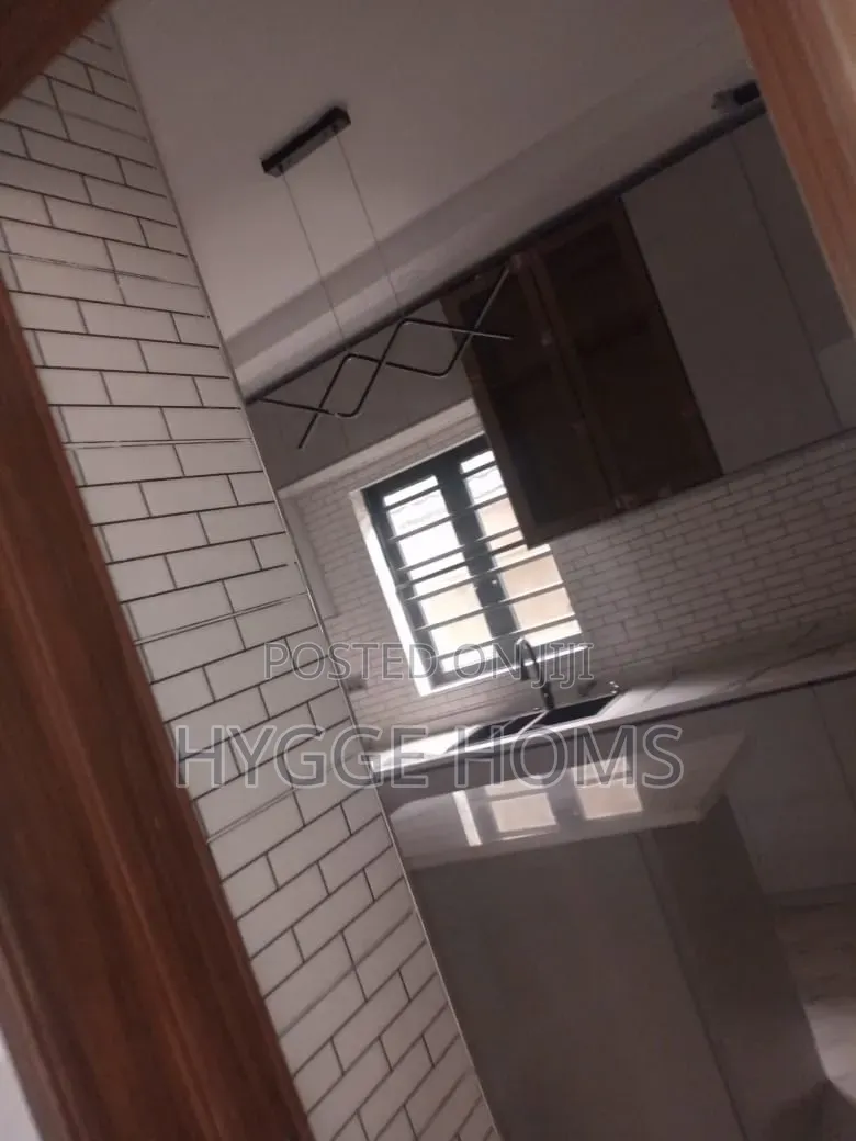 6bdrm Block of Flats in Maplewood Estate, Oko-Oba for sale in Oko-Oba