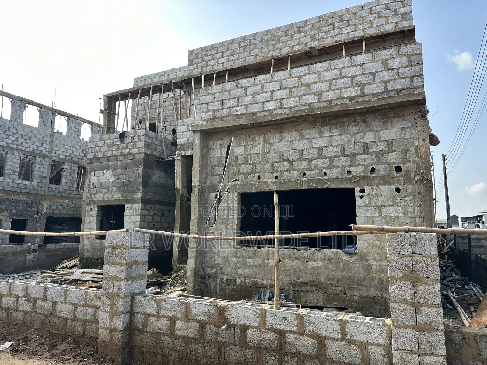 6bdrm Duplex in Lugbe District for sale in Lugbe District