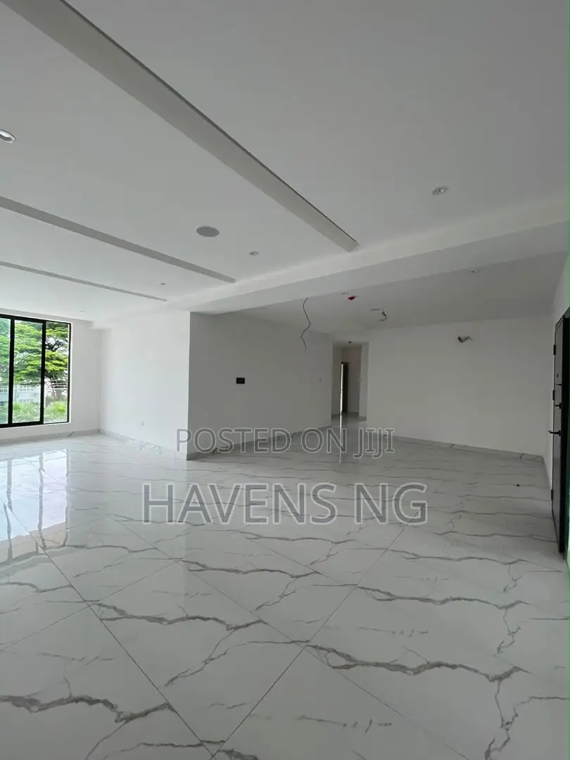 3bdrm Apartment in Lekki Phase 1 for sale in Lekki Phase 1
