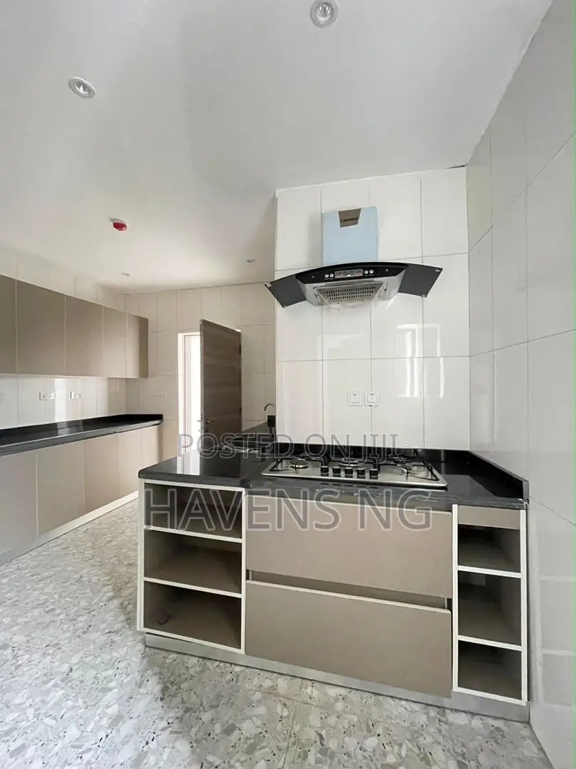 3bdrm Apartment in Lekki Phase 1 for sale in Lekki Phase 1