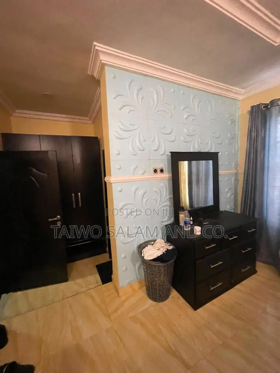 3bdrm Block of Flats in Akala Express for sale in Akala Express