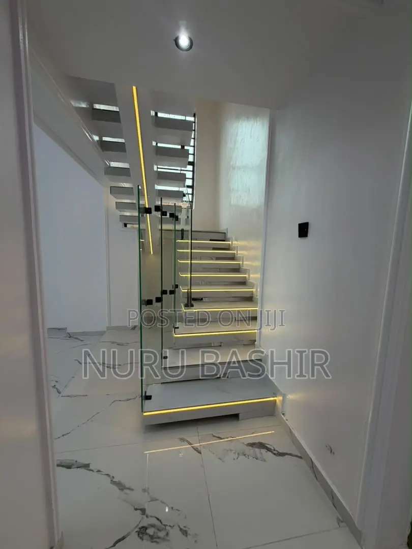 3bdrm Duplex in Apple Street, Akala Express for sale in Akala Express
