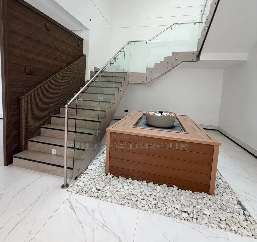 5bdrm Duplex in Cowrie Creek Estate, Ikate for sale in Ikate